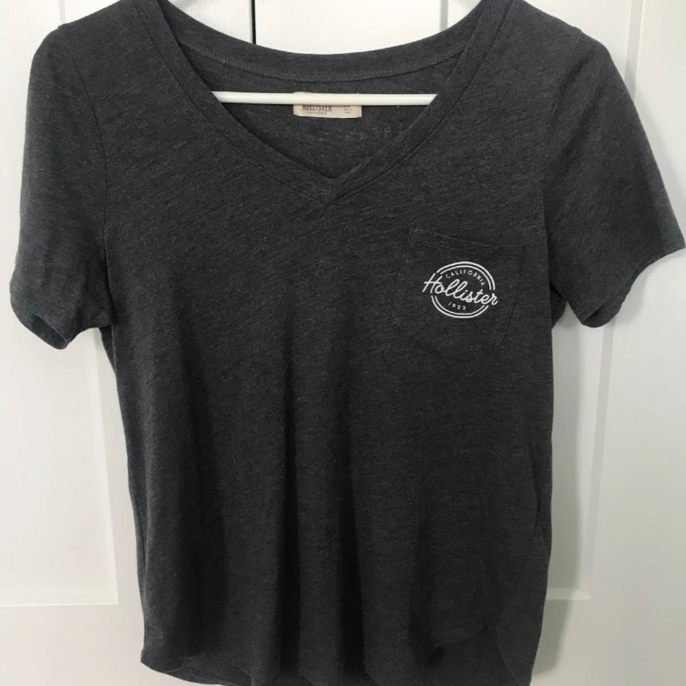 Hollister top